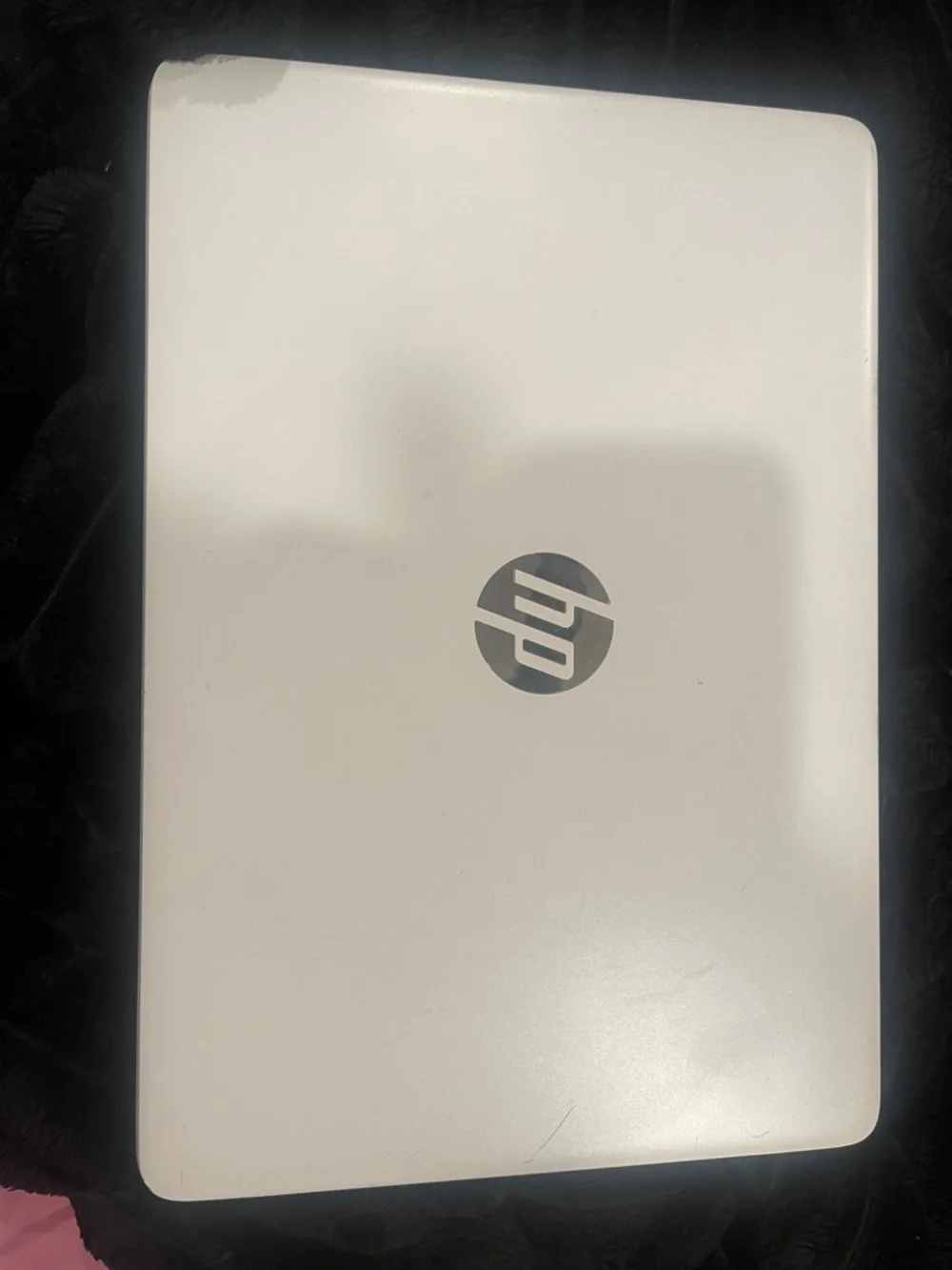 HP White Laptop with Silver Logo